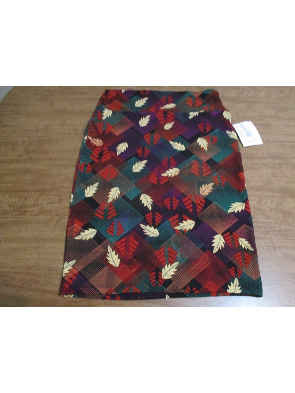 LULAROE CASSIE SKIRT MULTI COLOR LEAF SIZE MEDIUM